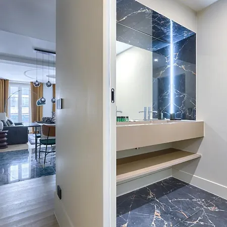 Apartment Mykeypers - Magnificent Luxury Flat 2br-6p - Champ-elysees *