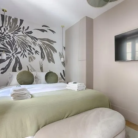 Apartment Mykeypers - Magnificent Luxury Flat 2br-6p - Champ-elysees Paris